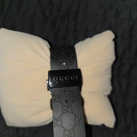 Gucci 114-2 Digital watch - Picture 7 of 9